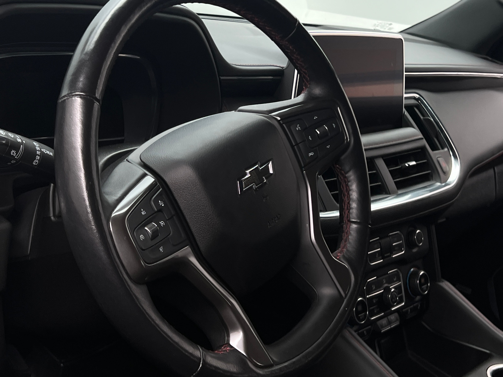 Thumbnail: 2023 Chevrolet Tahoe - 4