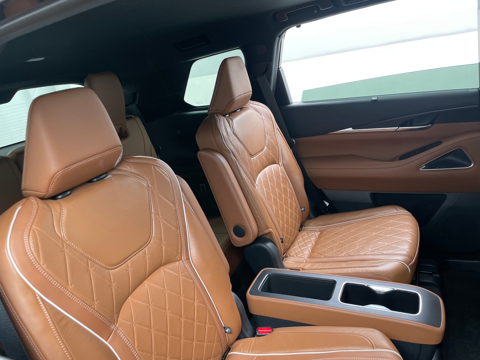 Thumbnail: 2023 INFINITI QX60 - 5