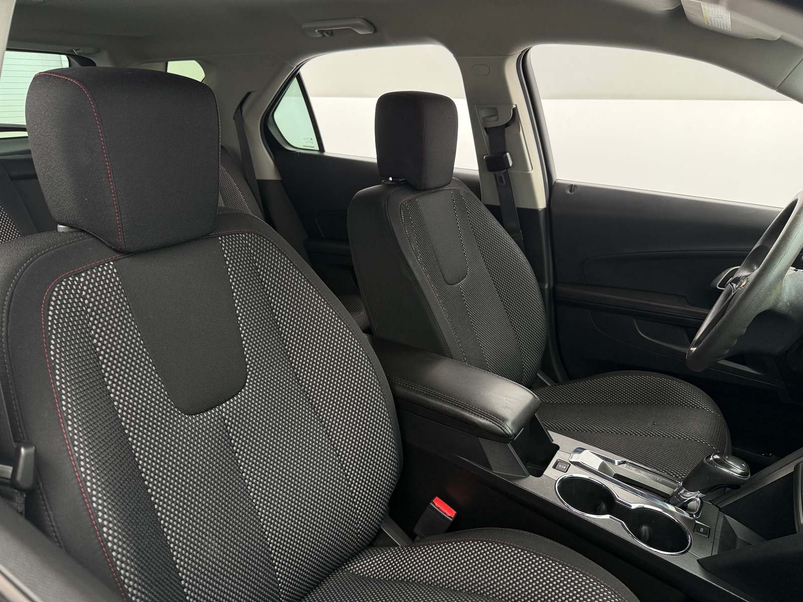 Thumbnail: 2017 Chevrolet Equinox - 2