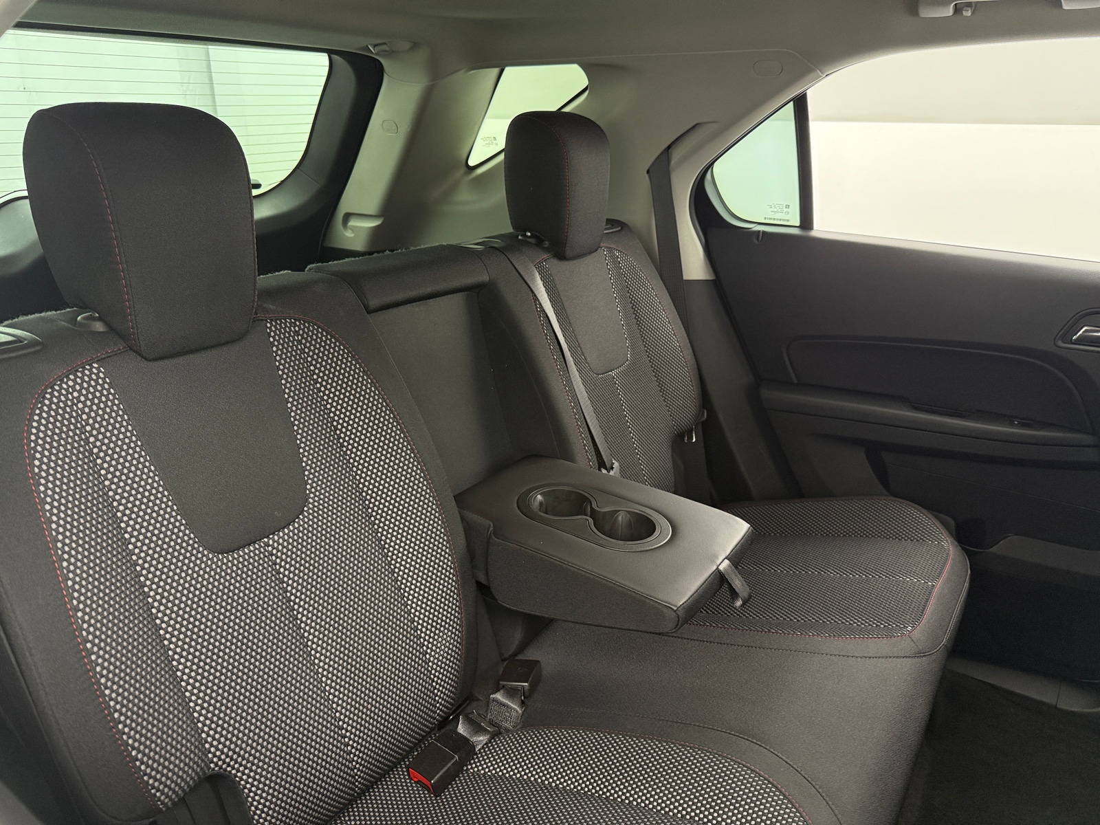Thumbnail: 2017 Chevrolet Equinox - 6