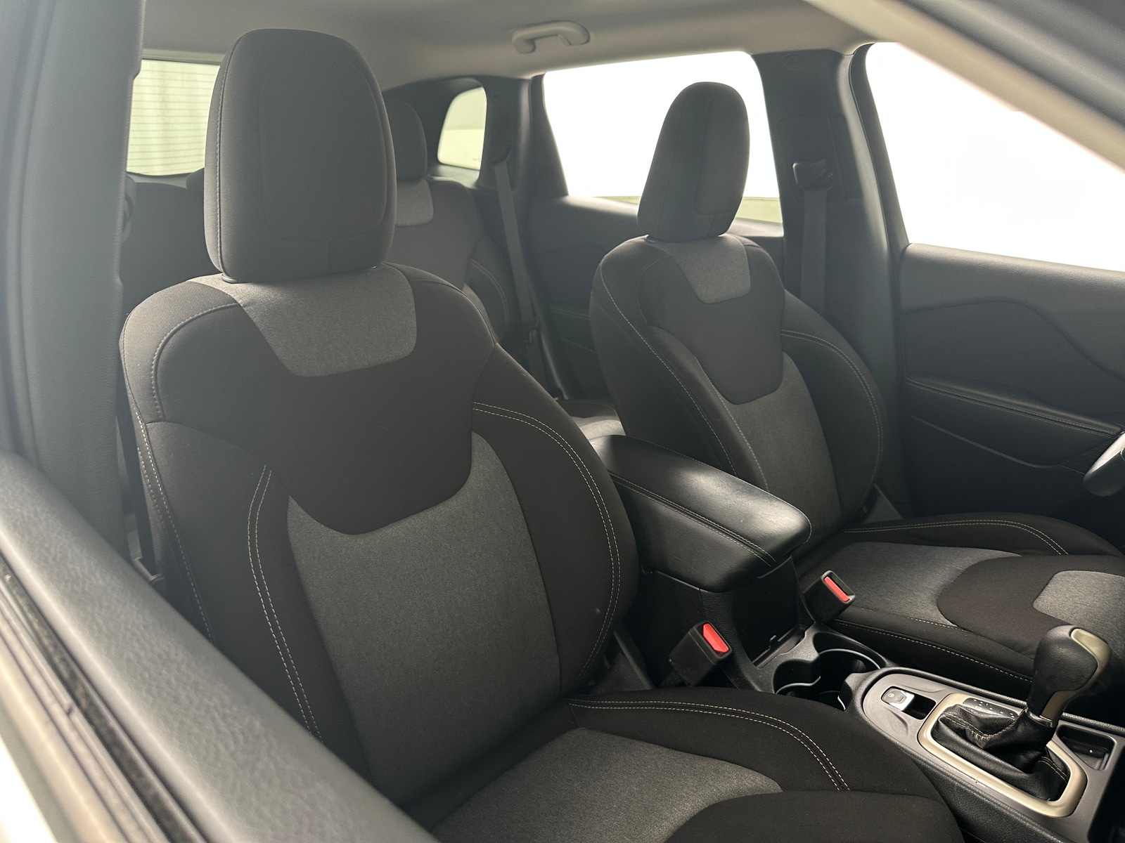 Thumbnail: 2016 Jeep Cherokee - 2