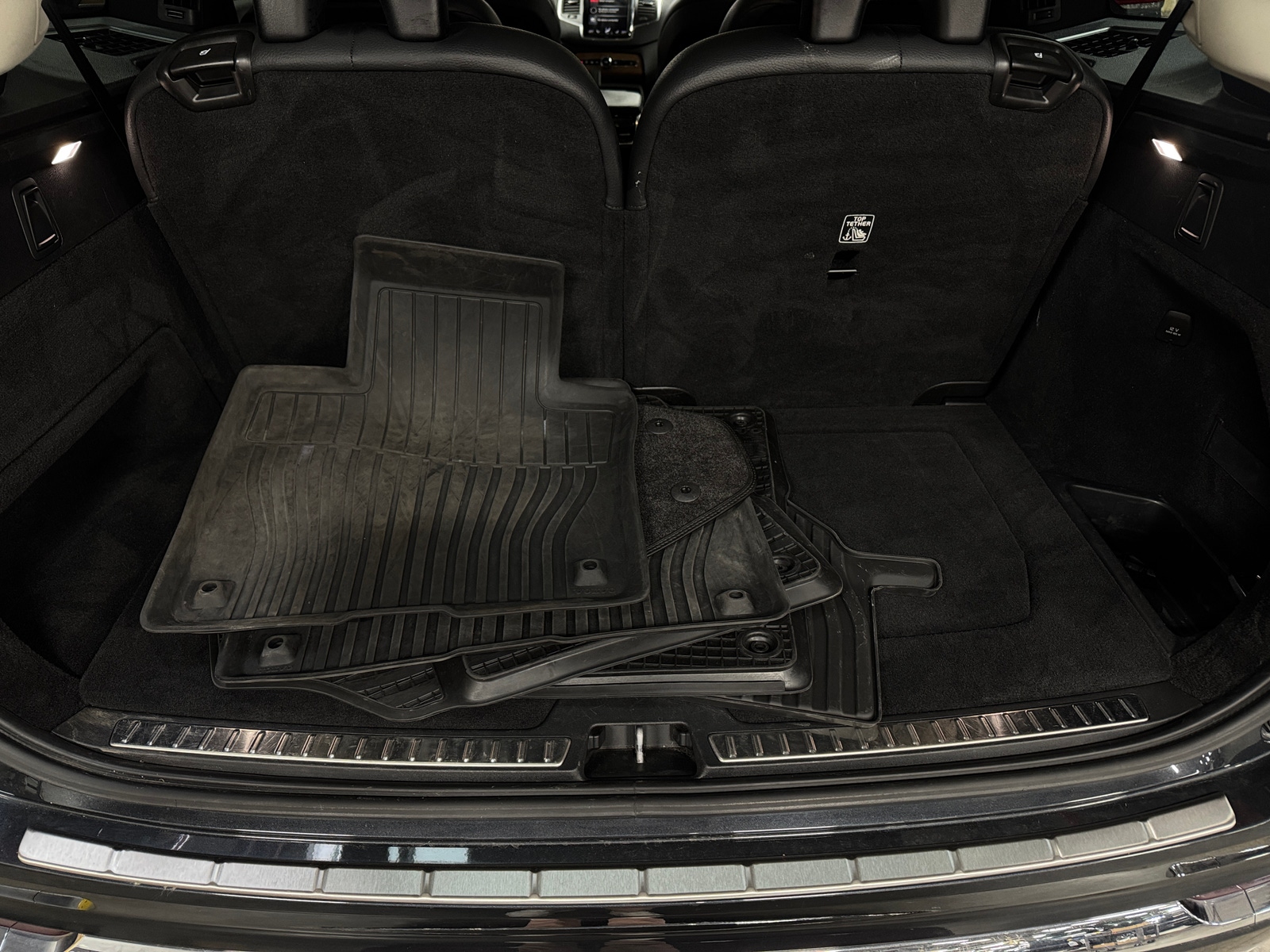 Thumbnail: 2022 Volvo XC90 - 6