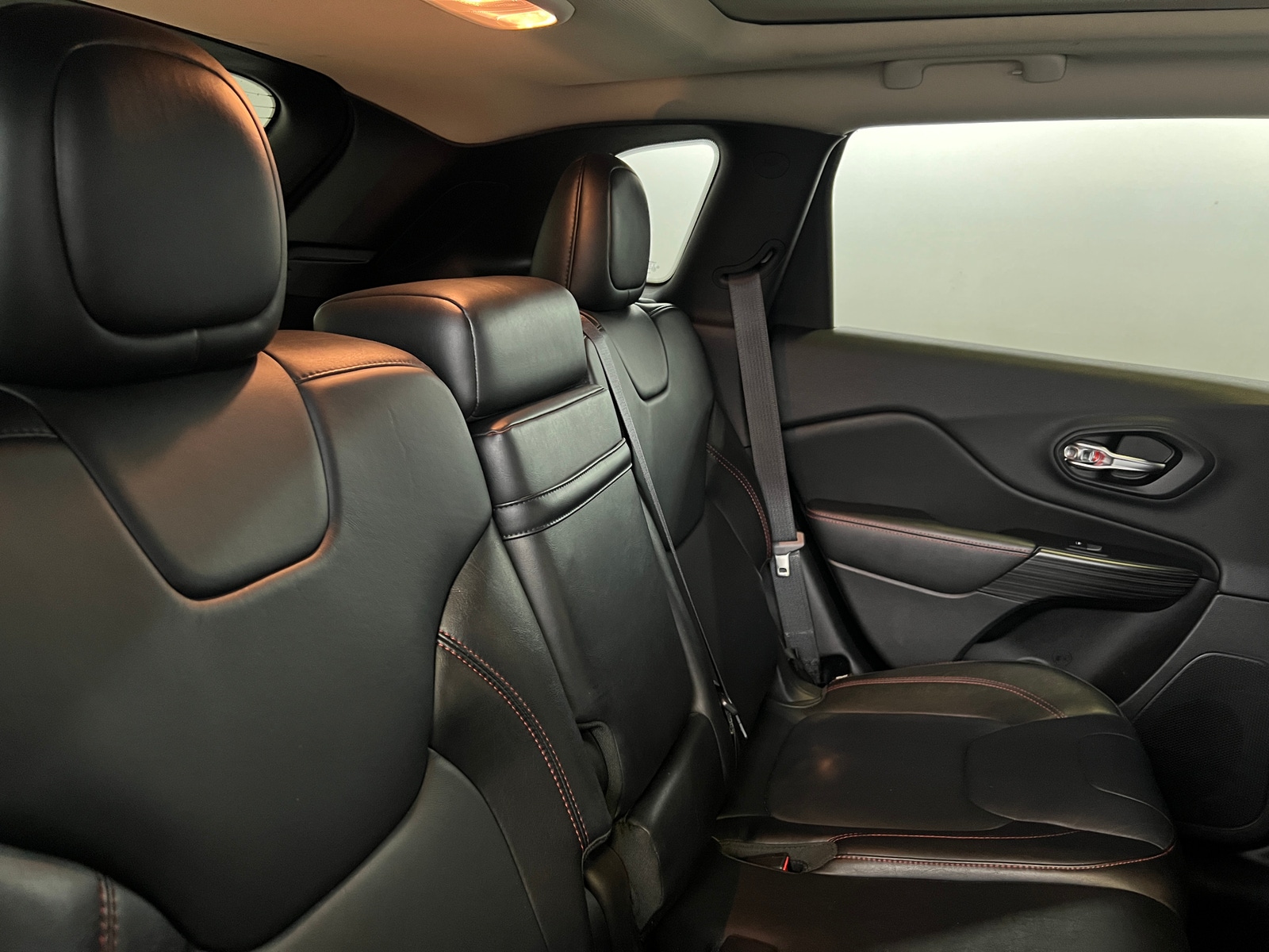 Thumbnail: 2015 Jeep Cherokee - 5
