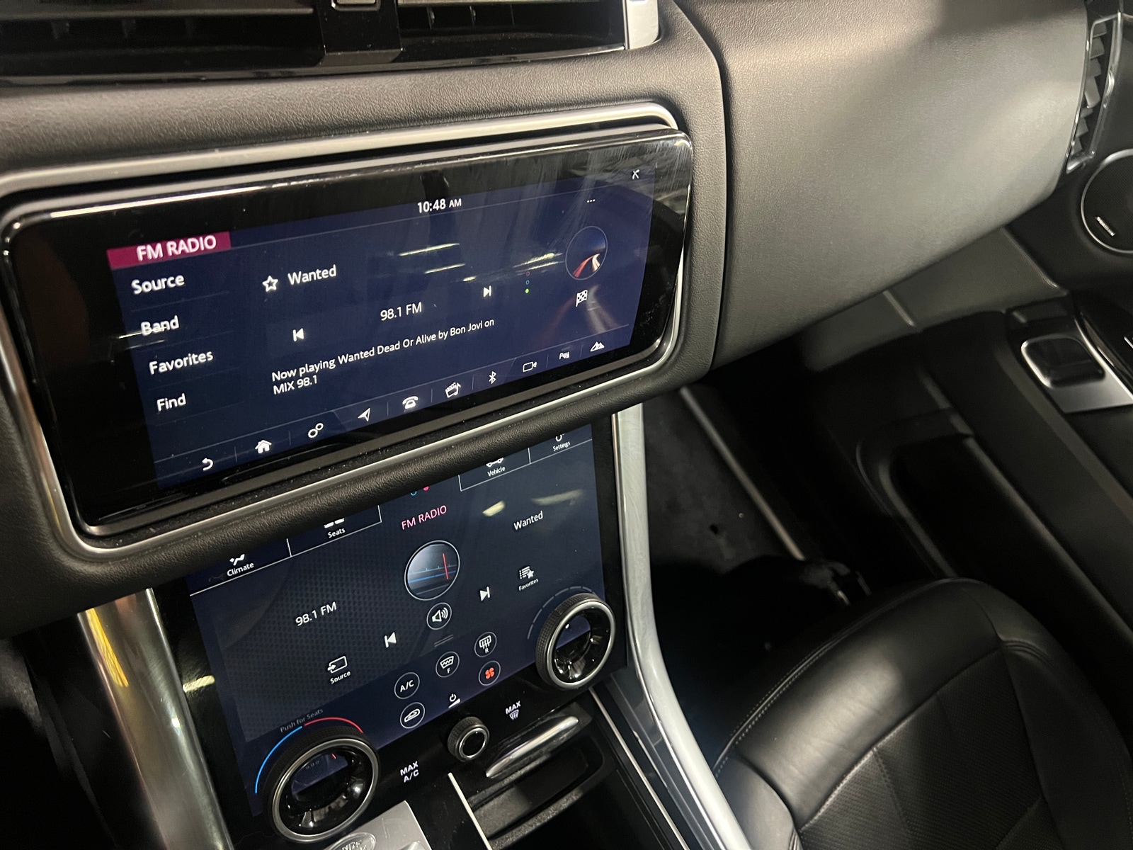 Thumbnail: 2020 Land Rover Range Rover Sport - 3