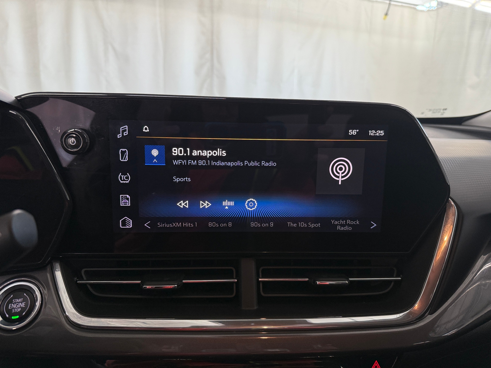 Thumbnail: 2024 Chevrolet Trax - 3