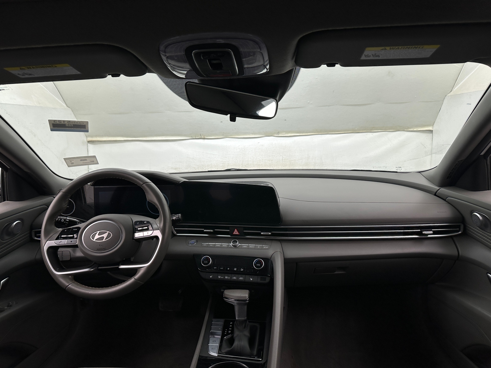 Thumbnail: 2025 Hyundai Elantra - 3
