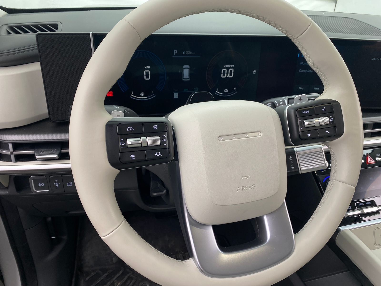 Thumbnail: 2025 Hyundai Santa Fe - 4