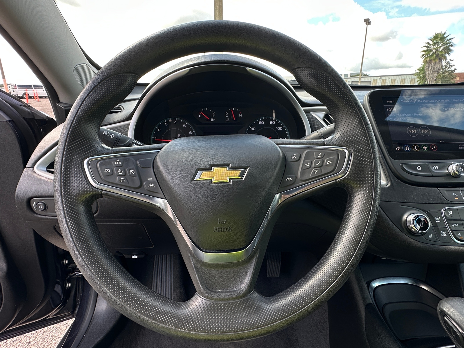 Thumbnail: 2023 Chevrolet Malibu - 5