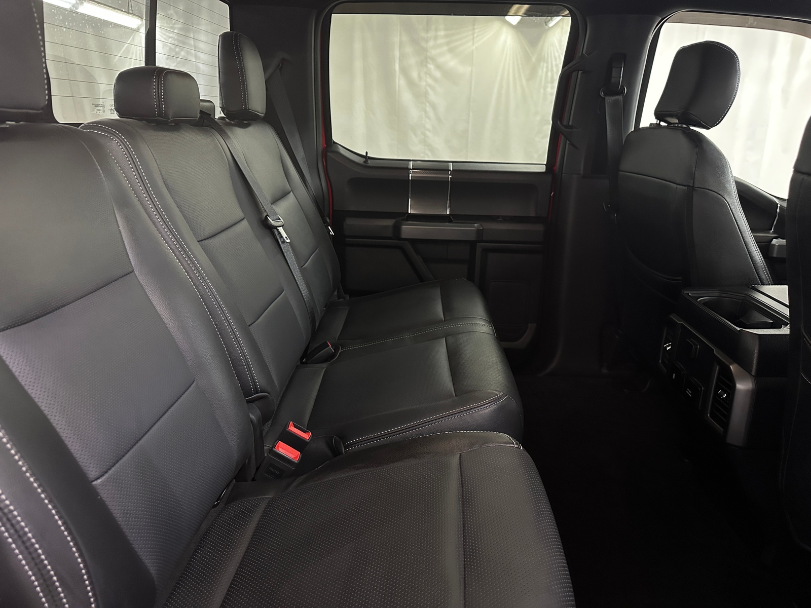 Thumbnail: 2018 Ford Econoline - 6
