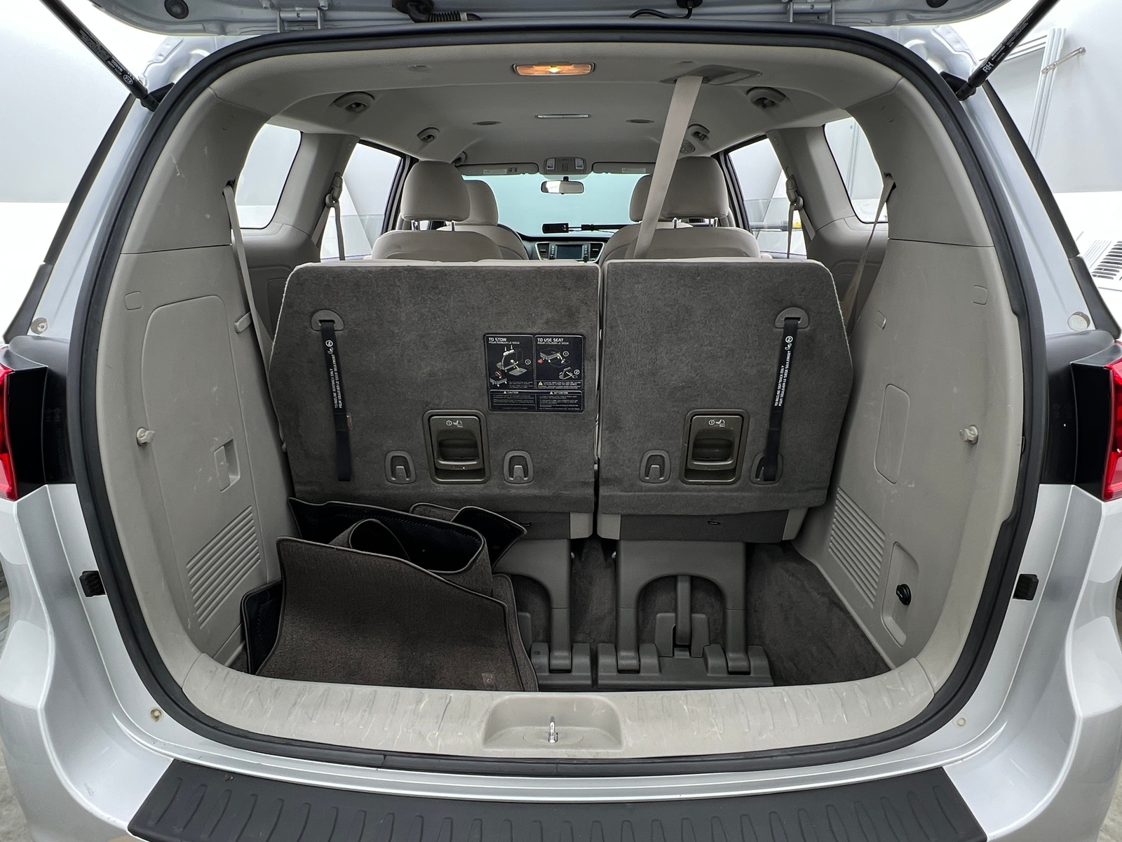 Thumbnail: 2019 Kia Sedona - 7