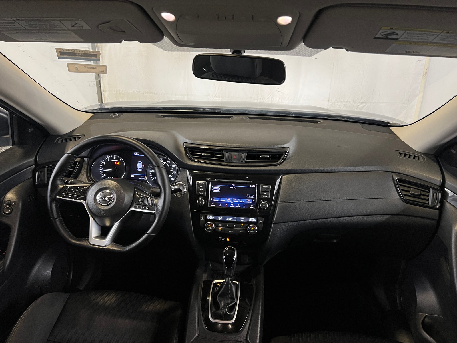 Thumbnail: 2018 Nissan Rogue - 3