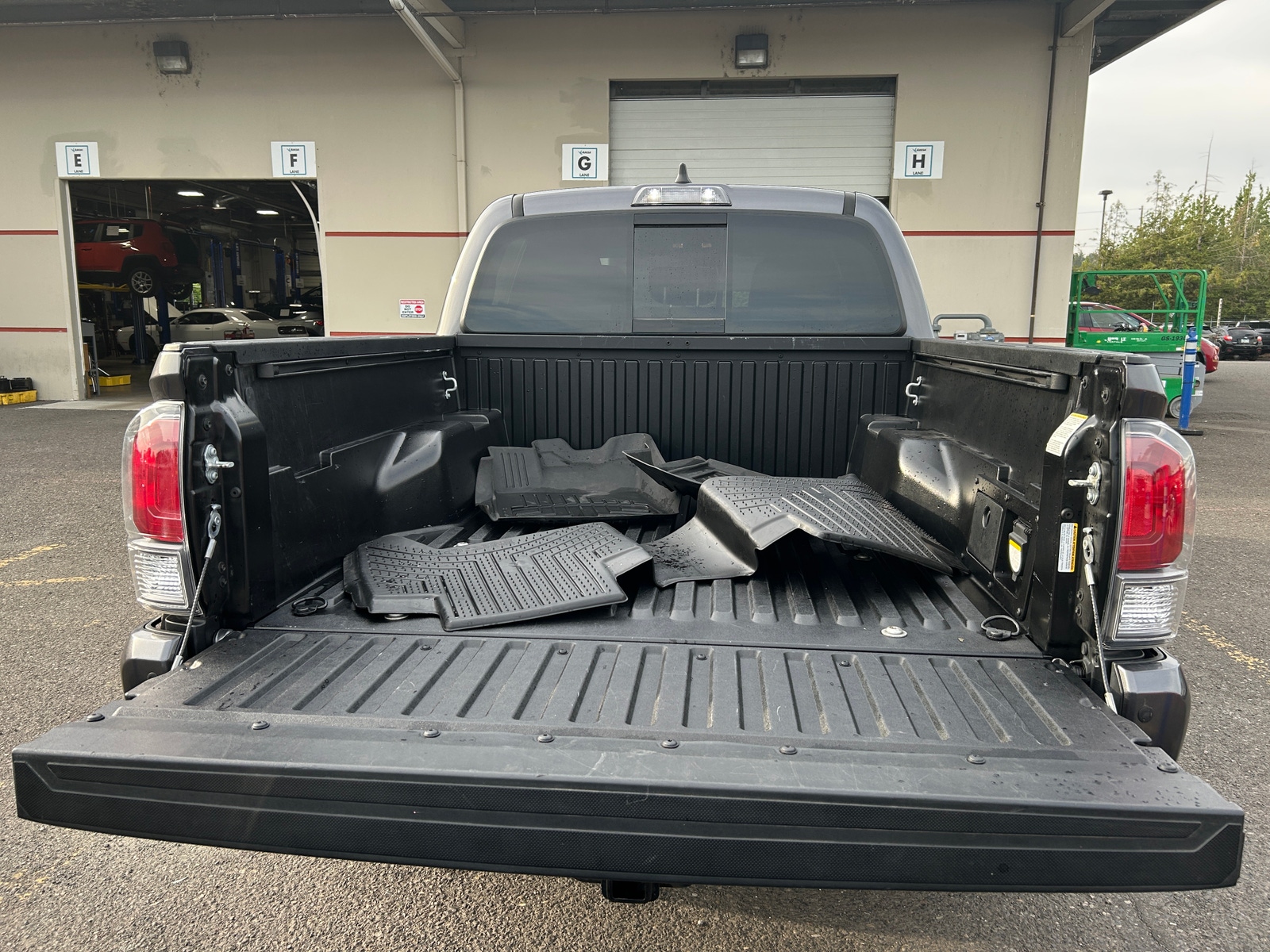 Thumbnail: 2021 Toyota Tacoma - 7