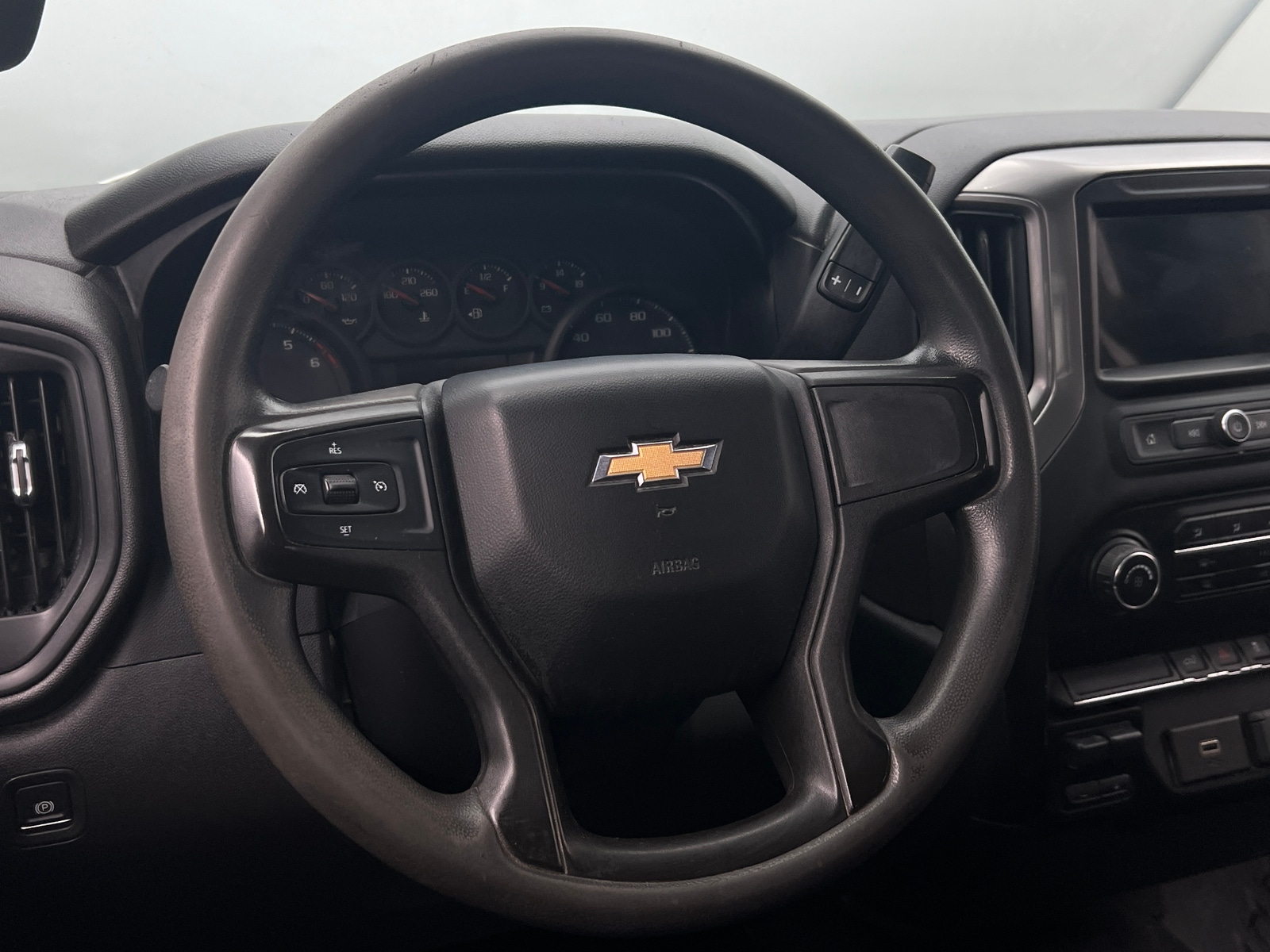 Thumbnail: 2019 Chevrolet Silverado 1500 - 4