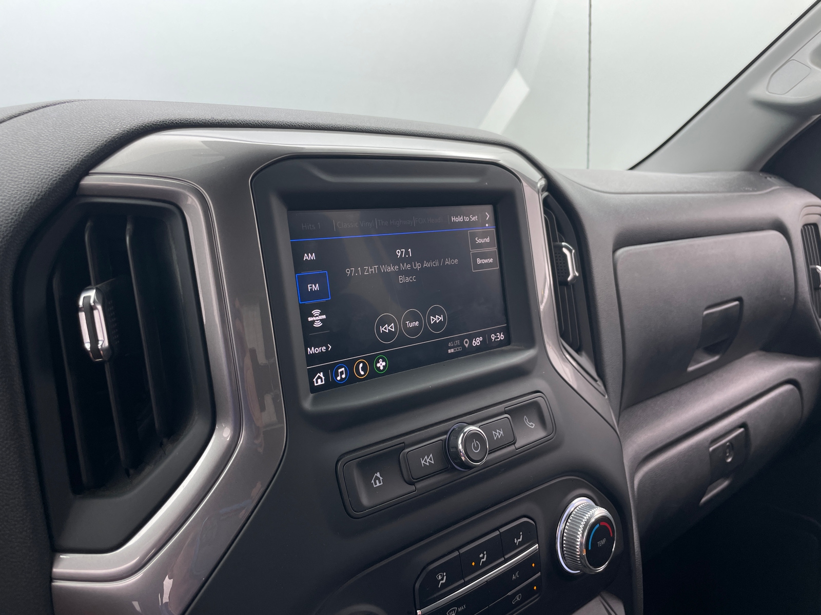 Thumbnail: 2024 GMC Sierra 1500 - 4