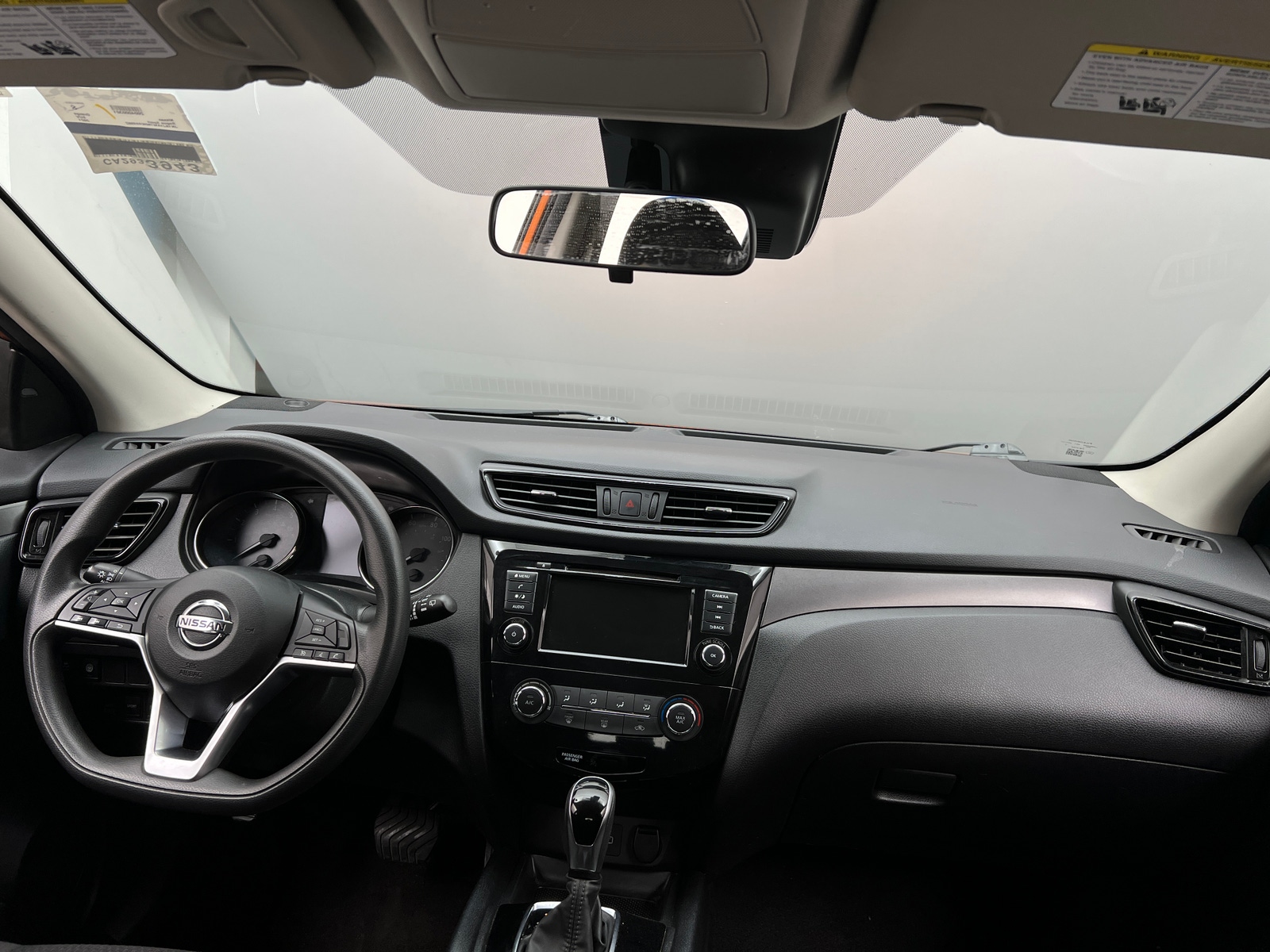 Thumbnail: 2021 Nissan Rogue Sport - 3