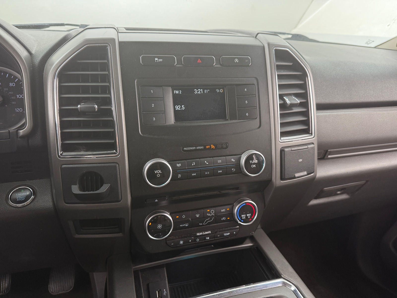 Thumbnail: 2018 Ford Expedition - 4