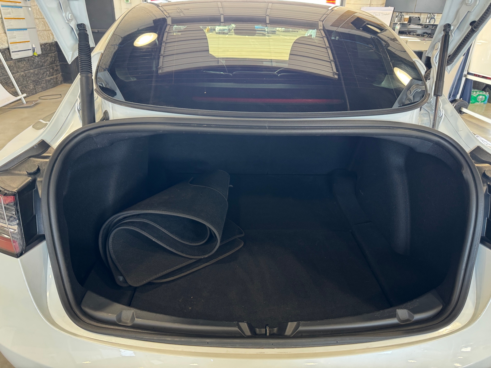 Thumbnail: 2023 Tesla Model 3 - 6
