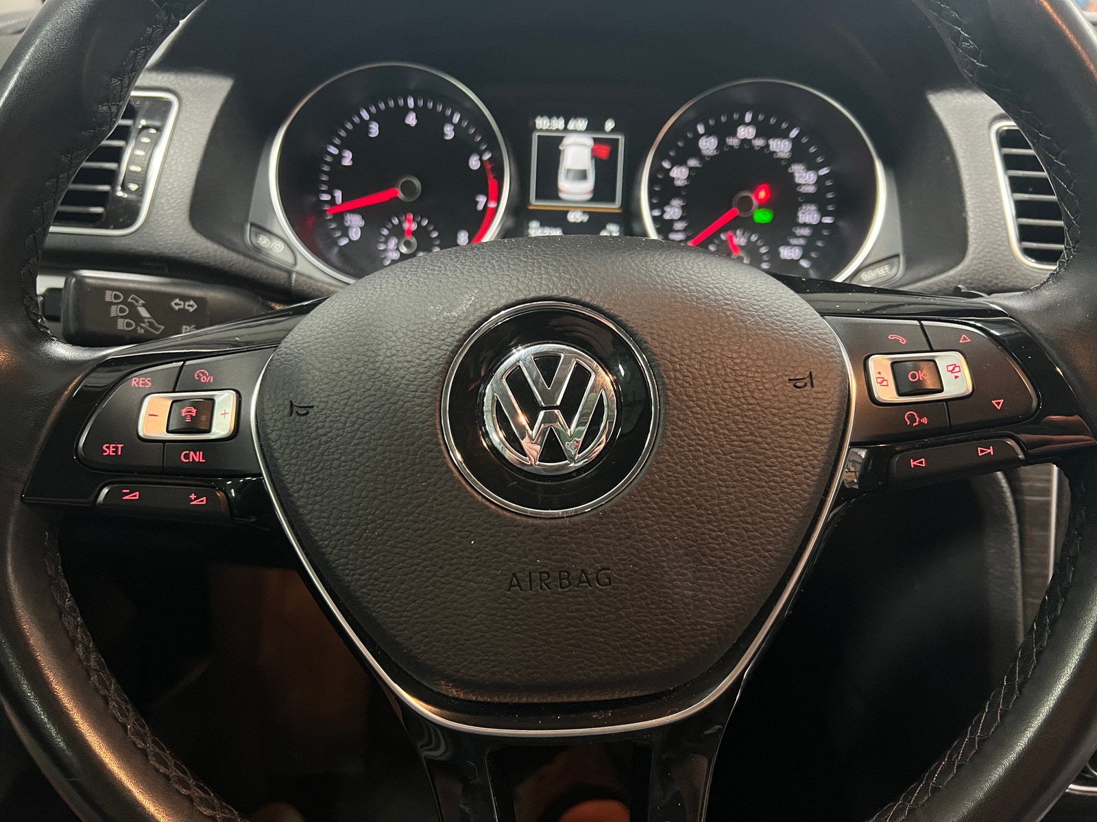 Thumbnail: 2018 Volkswagen Passat - 4