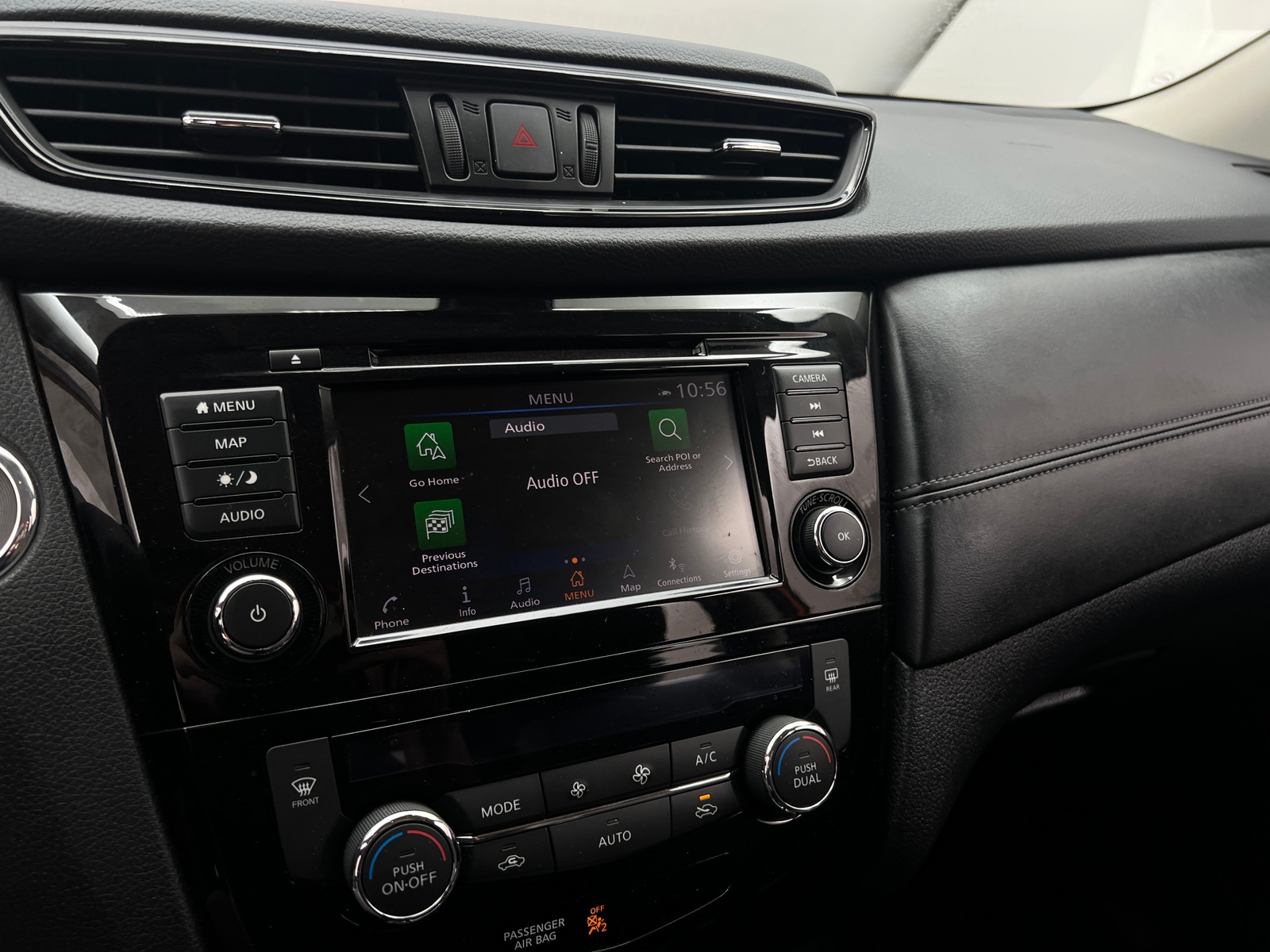 Thumbnail: 2019 Nissan Rogue - 3