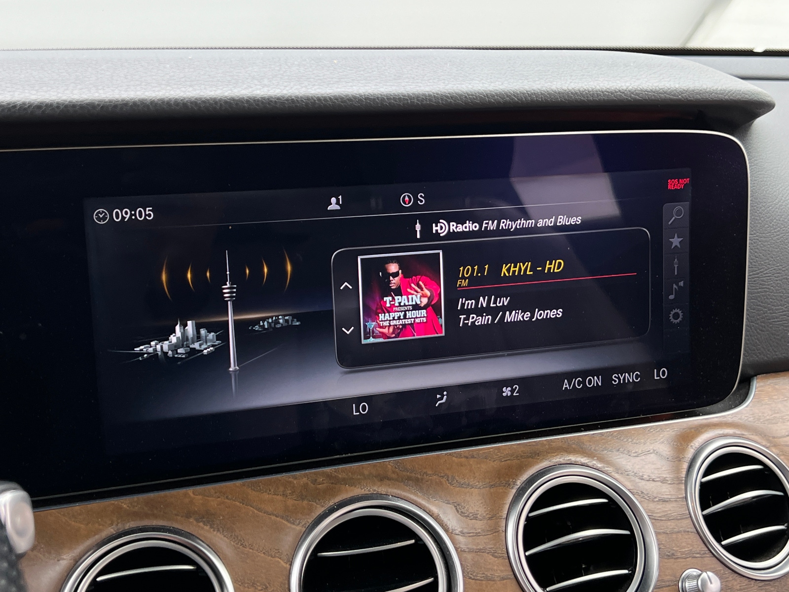 Thumbnail: 2018 Mercedes-Benz E-Class - 3