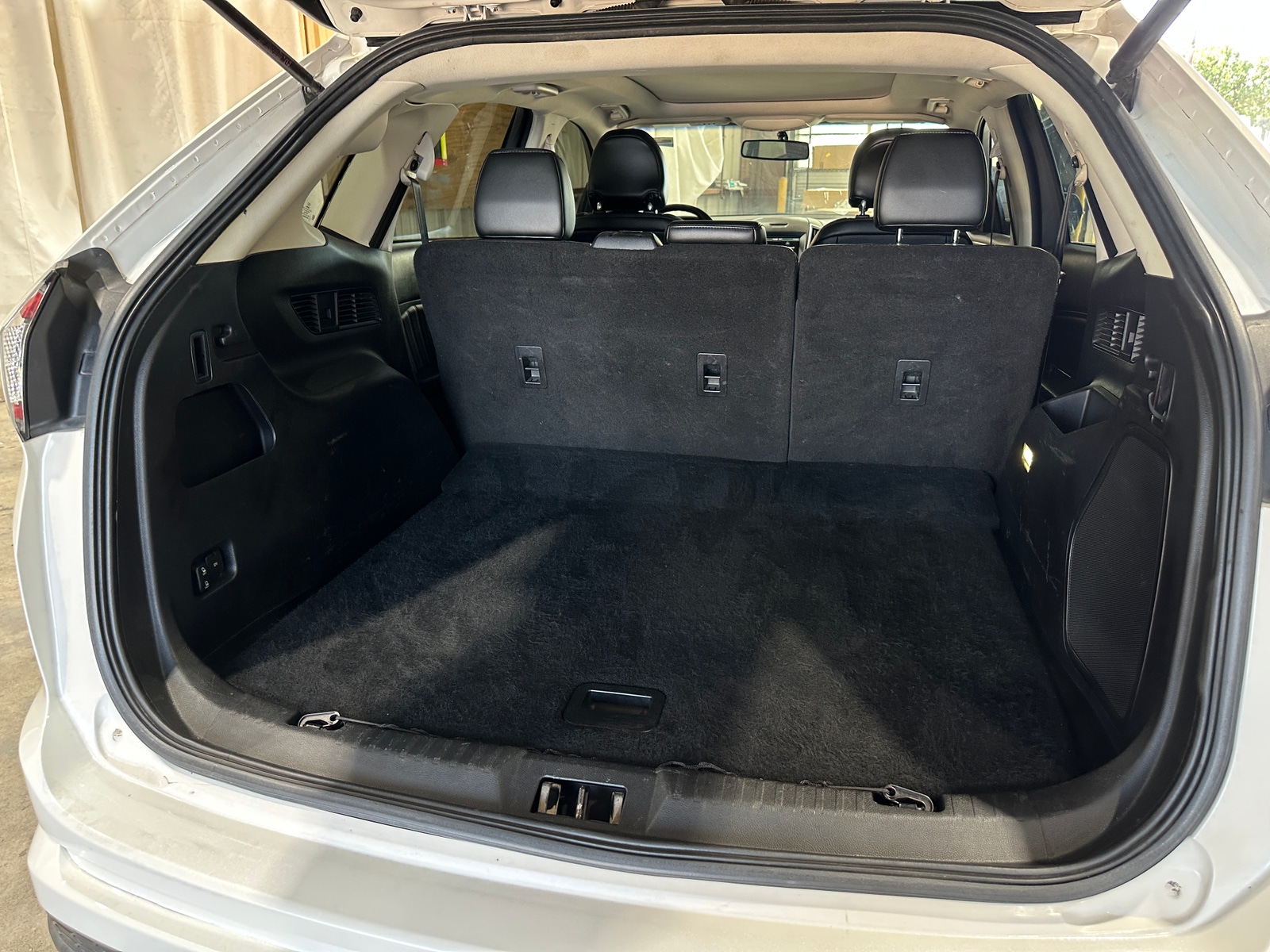 Thumbnail: 2015 Ford Edge - 6