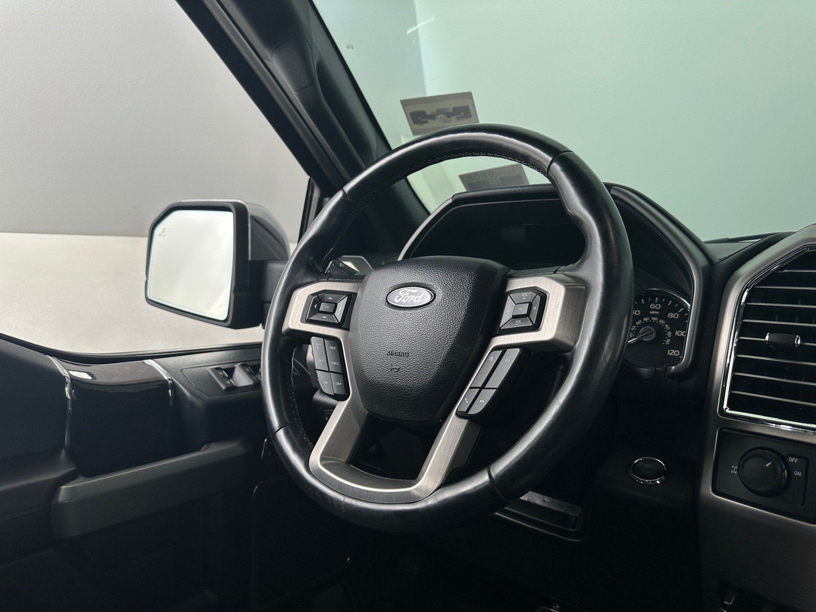 Thumbnail: 2017 Ford Econoline - 5