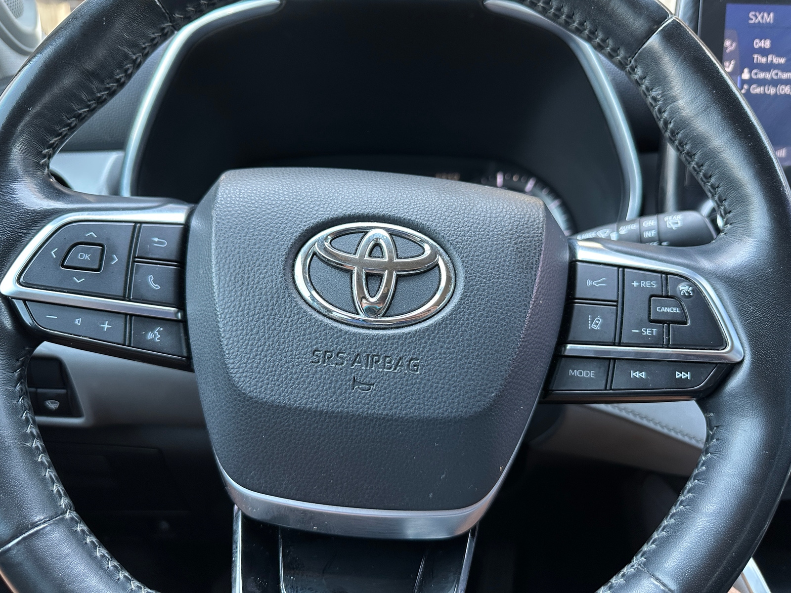 Thumbnail: 2020 Toyota Highlander - 4