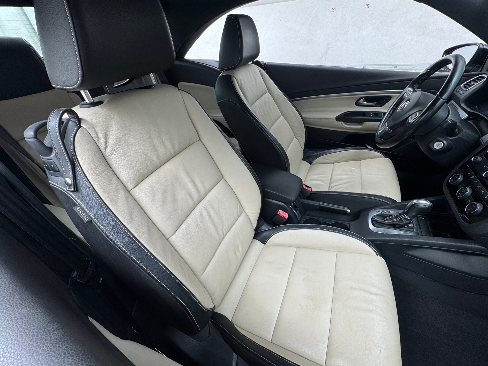 Thumbnail: 2015 Volkswagen Eos - 2