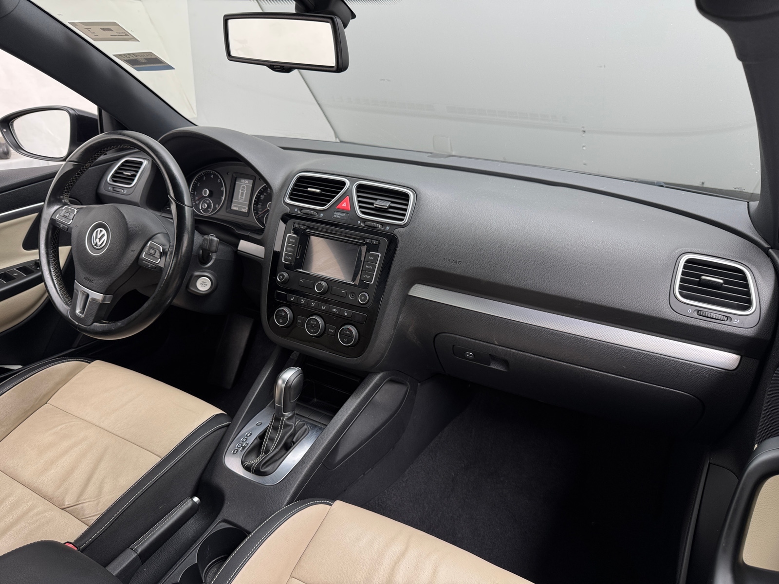 Thumbnail: 2015 Volkswagen Eos - 3