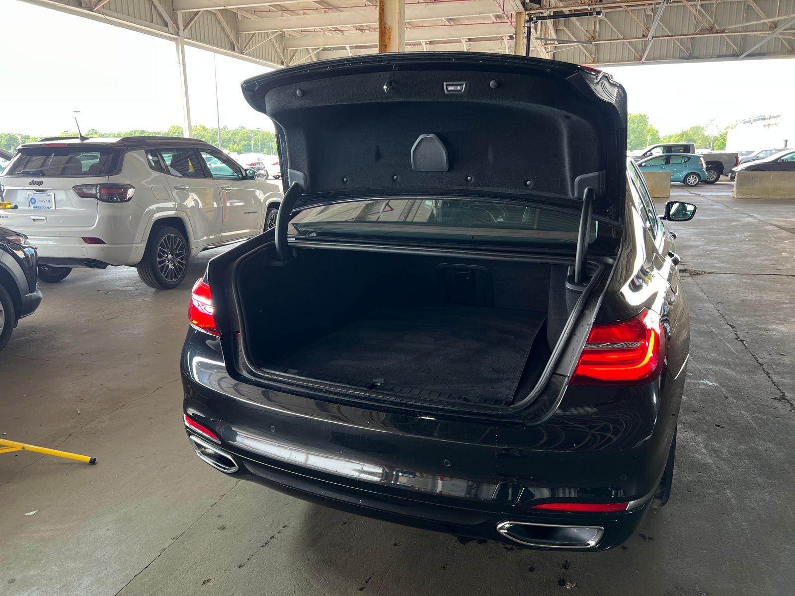 Thumbnail: 2019 BMW 7 Series - 6