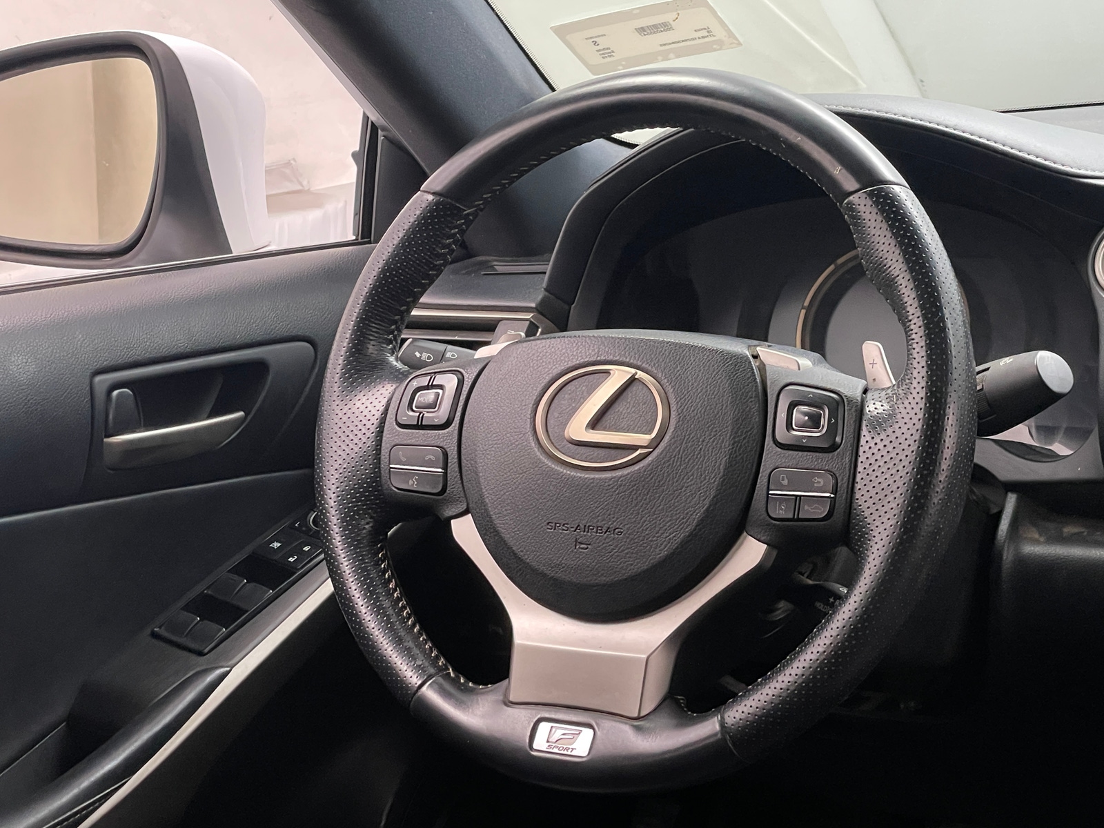 Thumbnail: 2019 Lexus IS - 4
