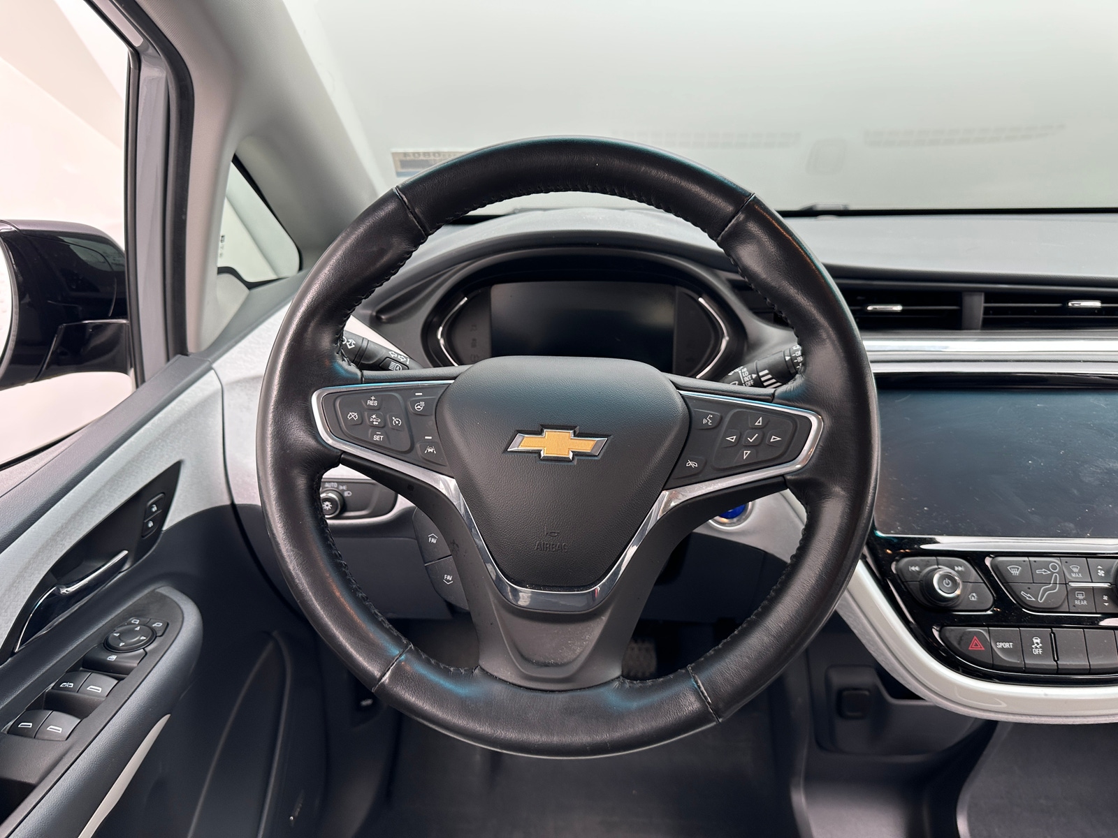 Thumbnail: 2020 Chevrolet Bolt EV - 4