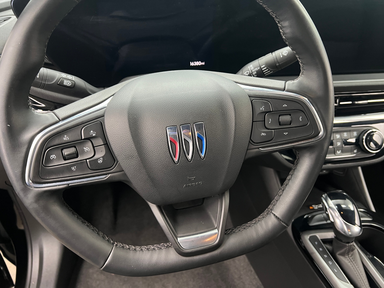 Thumbnail: 2025 Buick Envista - 4