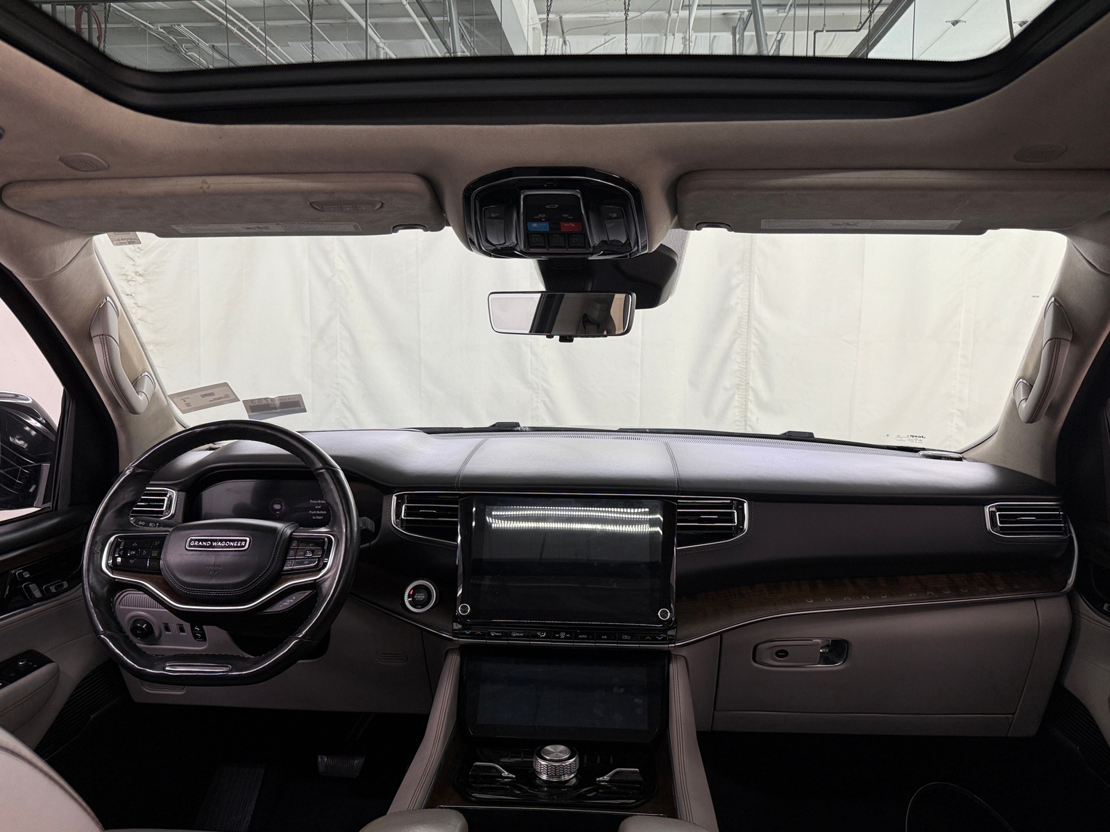 Thumbnail: 2022 Jeep Grand Wagoneer - 2