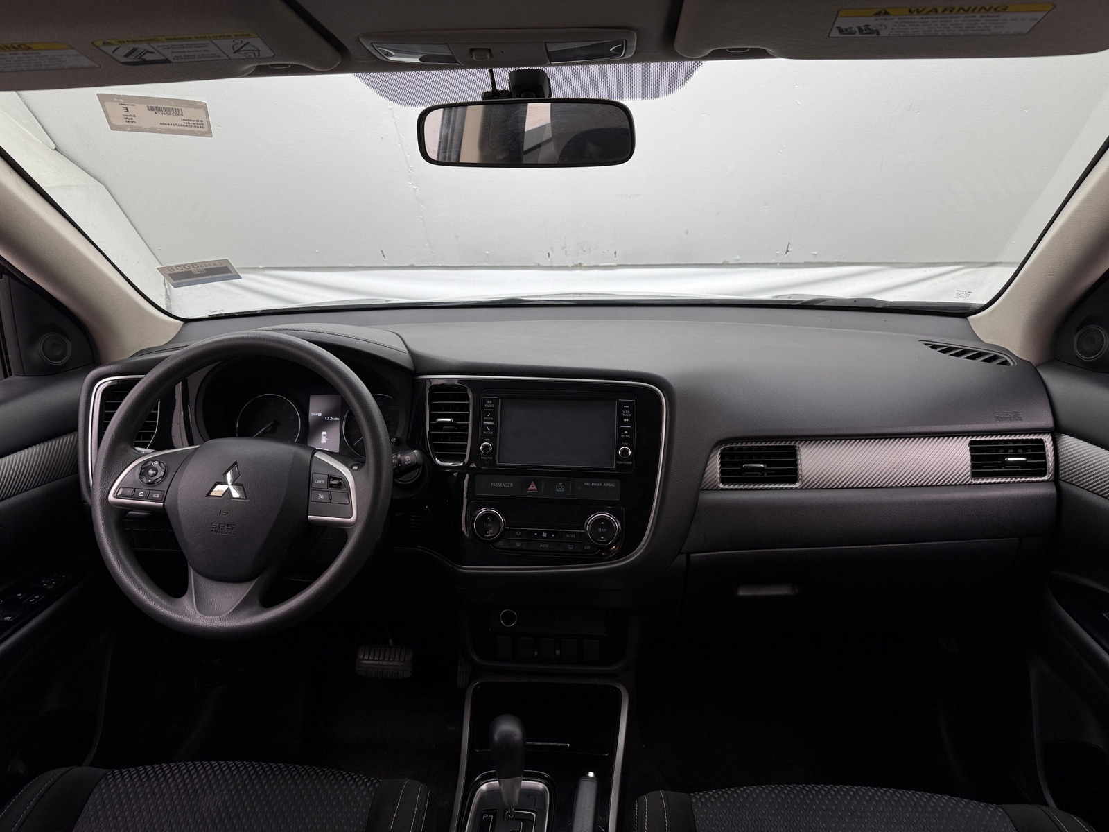 Thumbnail: 2018 Mitsubishi Outlander - 3