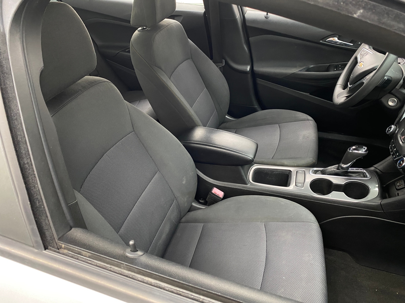 Thumbnail: 2019 Chevrolet Cruze - 2