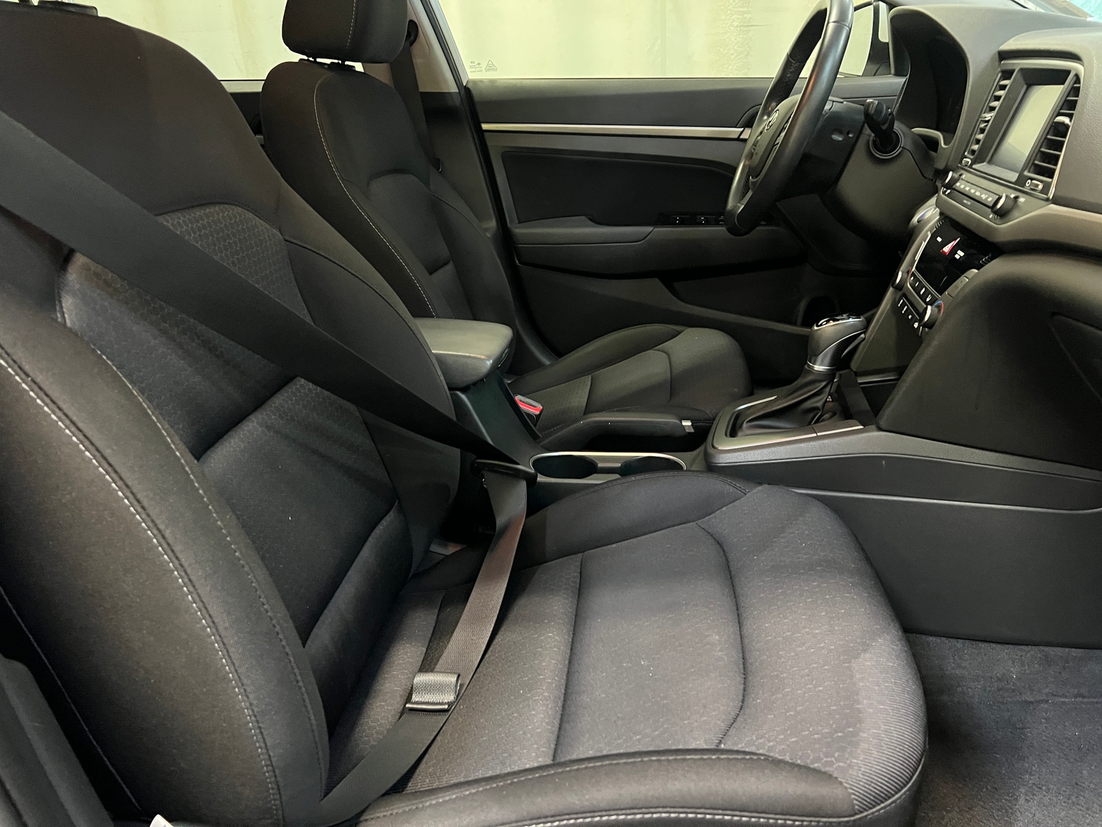 Thumbnail: 2018 Hyundai Elantra - 2