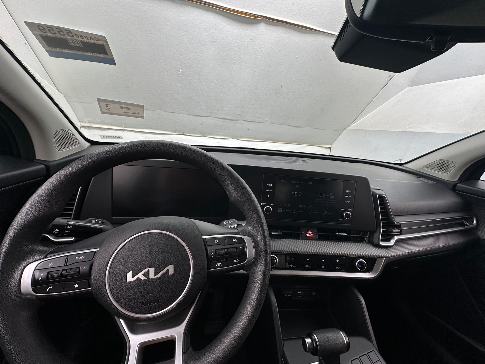 Thumbnail: 2023 Kia Sportage - 3