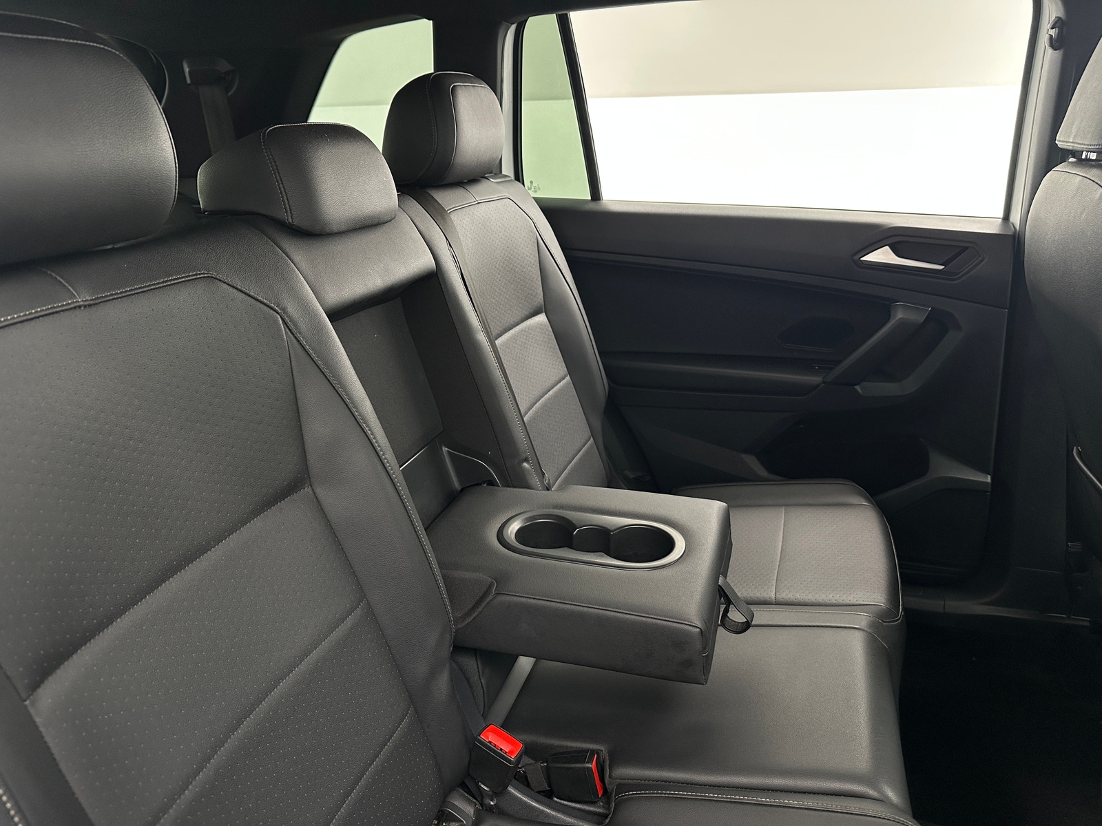 Thumbnail: 2019 Volkswagen Tiguan - 5
