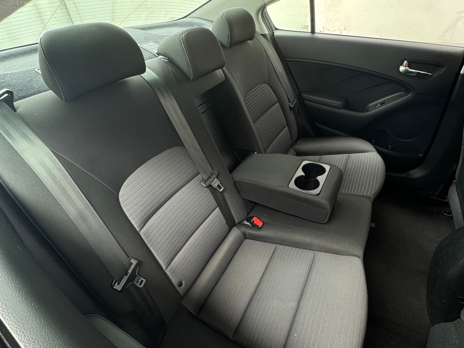 Thumbnail: 2016 Kia Forte - 6