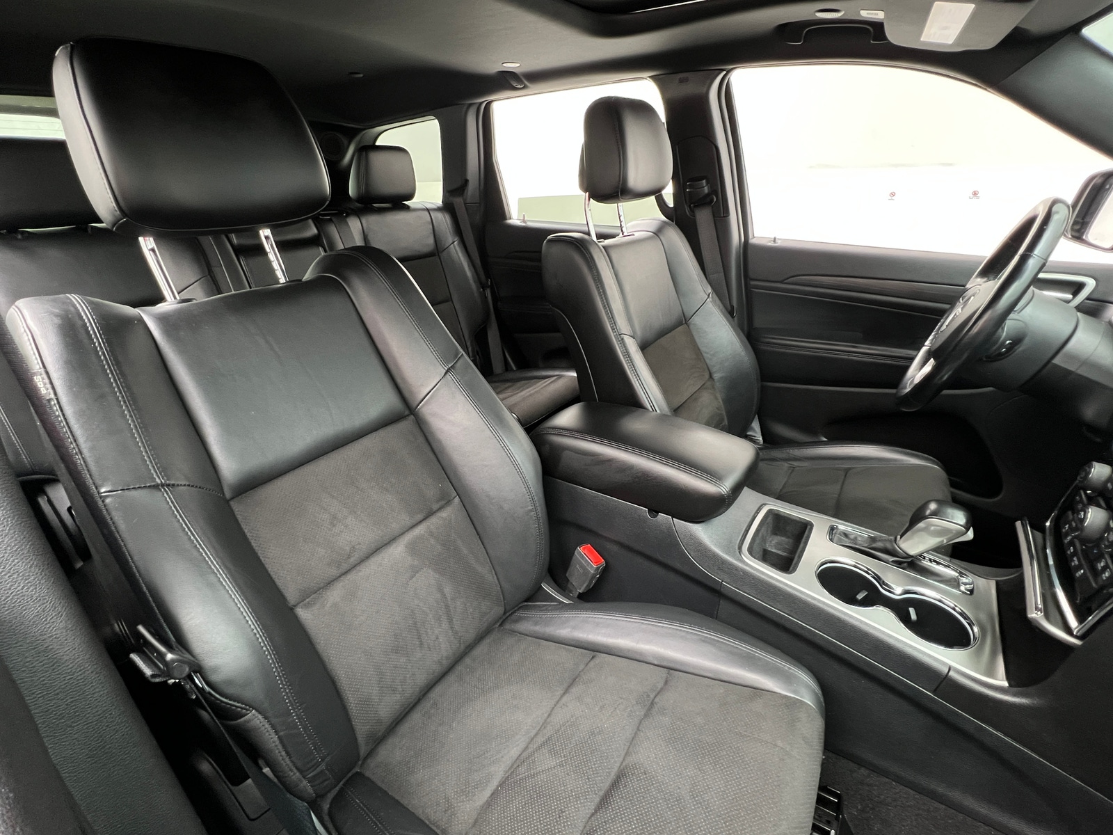 Thumbnail: 2020 Jeep Grand Cherokee - 2