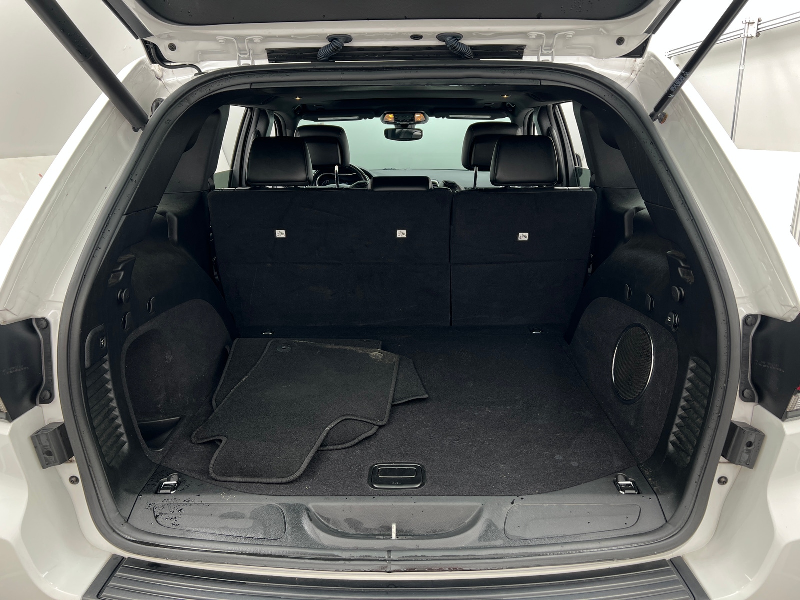 Thumbnail: 2020 Jeep Grand Cherokee - 7