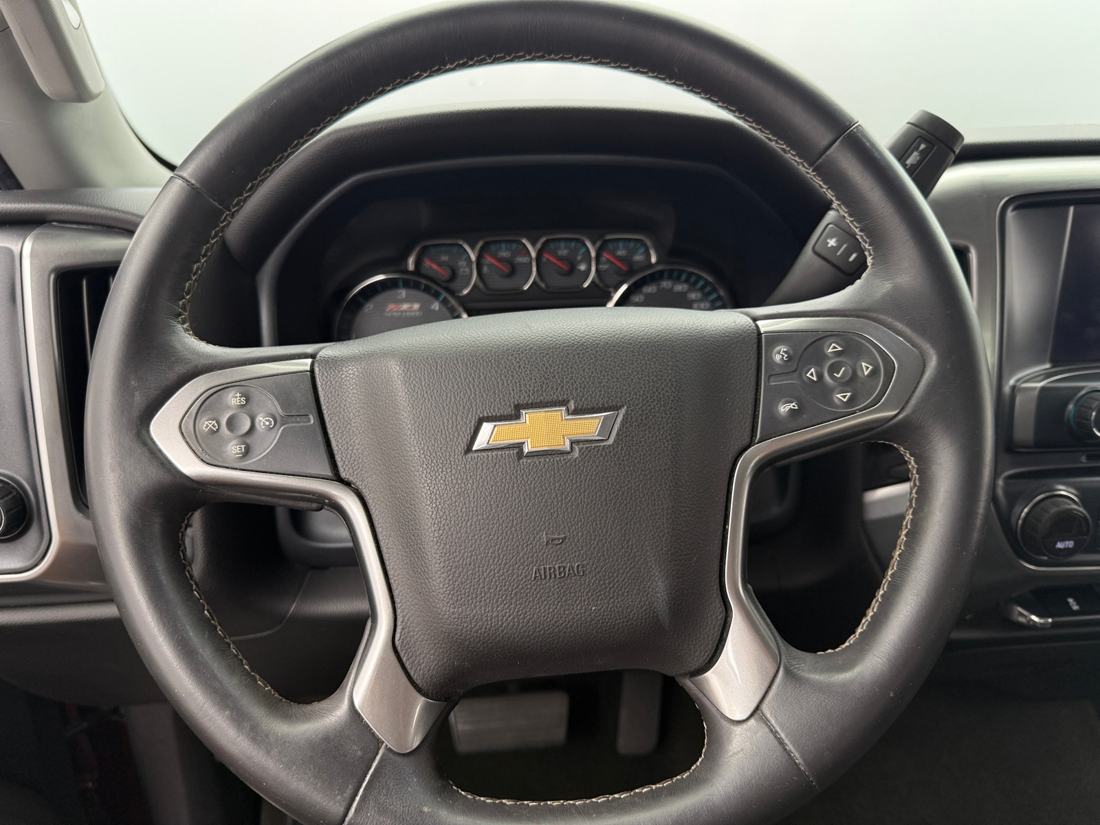 Thumbnail: 2017 Chevrolet Silverado 1500 - 5