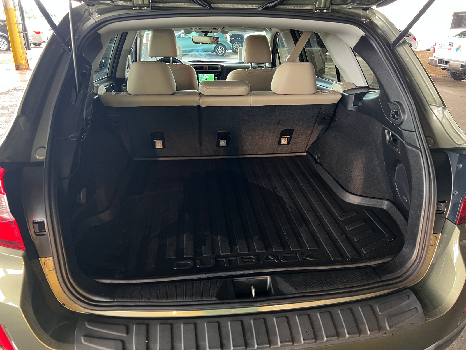 Thumbnail: 2017 Subaru Outback - 6