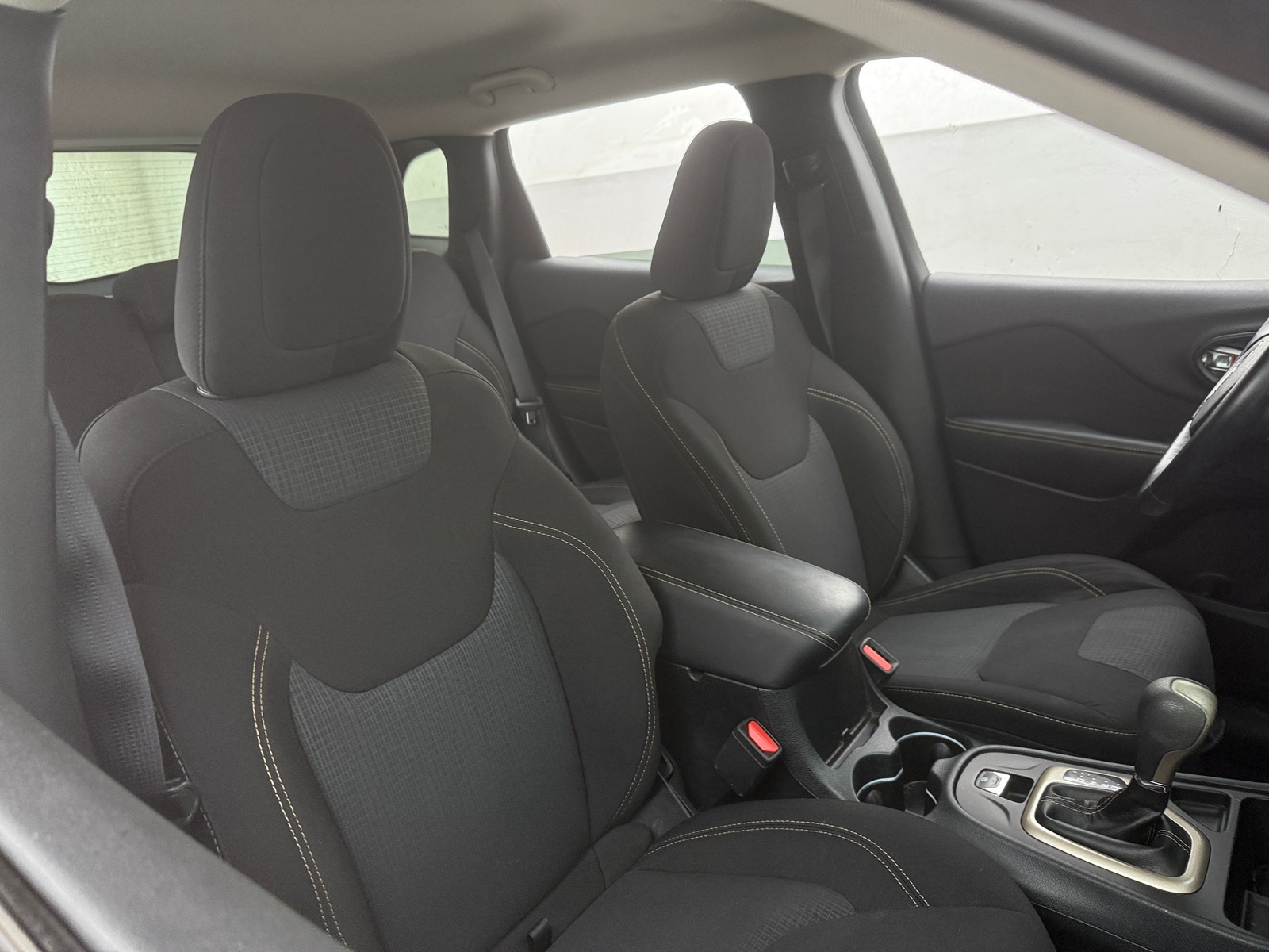 Thumbnail: 2016 Jeep Cherokee - 2