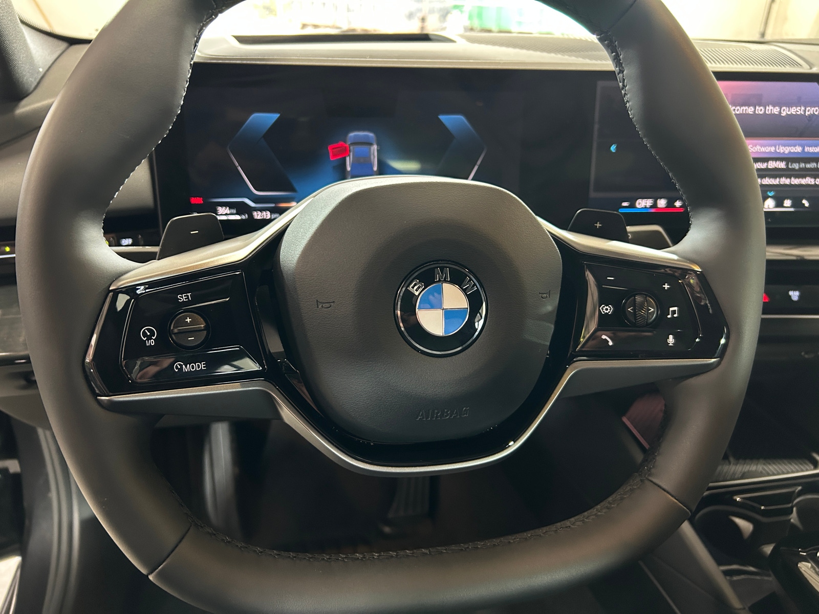 Thumbnail: 2025 BMW 5 Series - 4