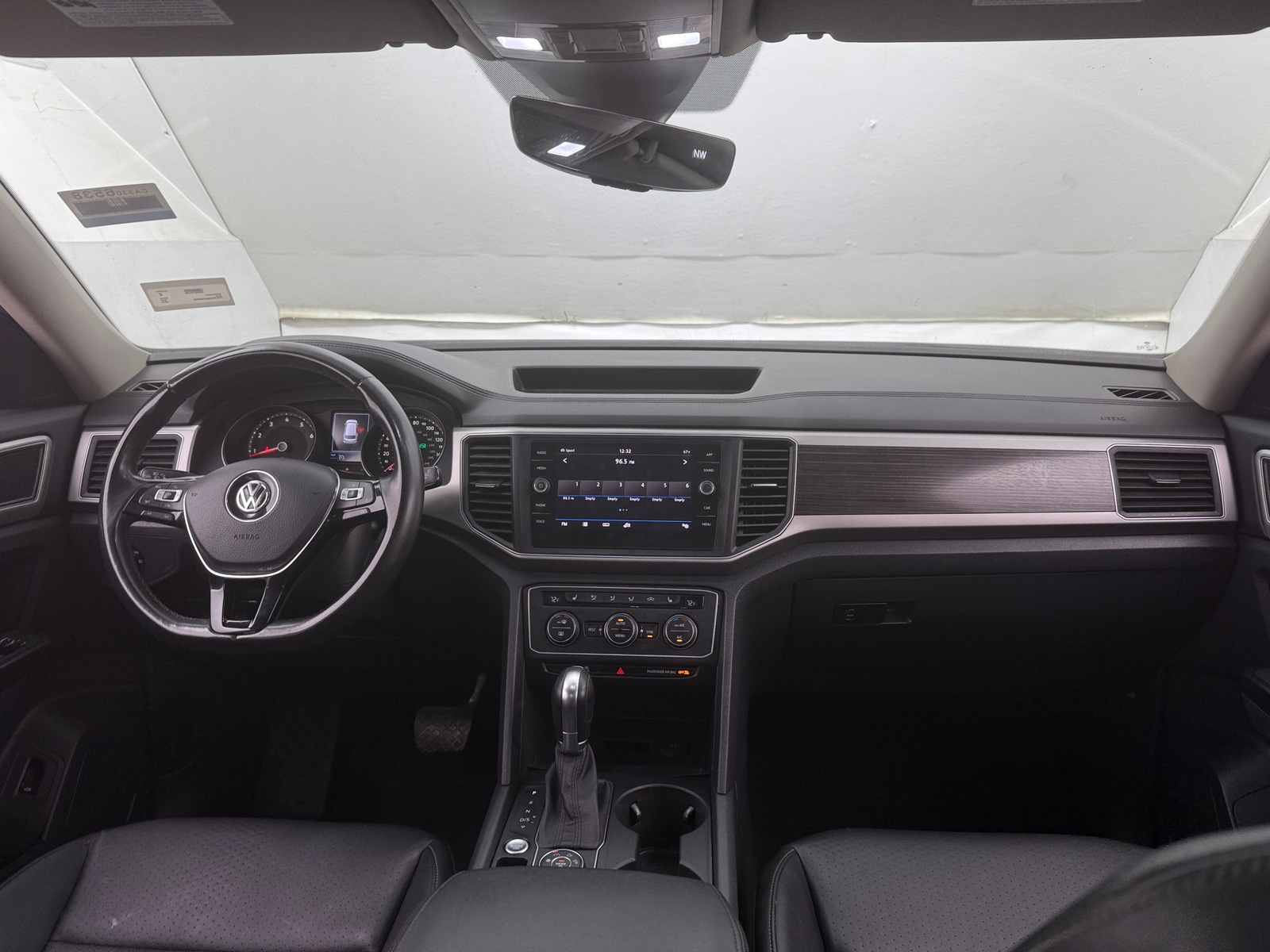 Thumbnail: 2018 Volkswagen Atlas - 2