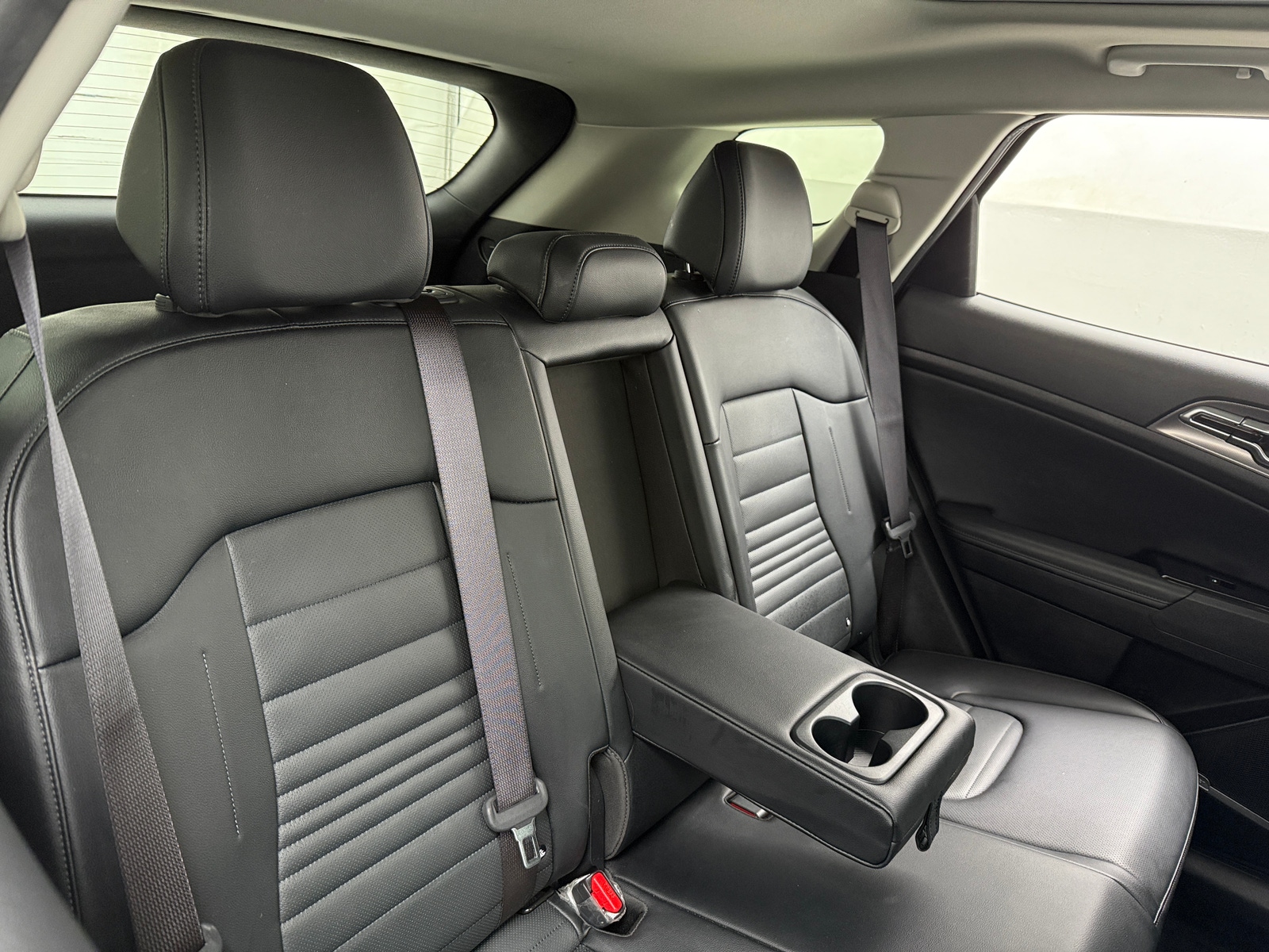 Thumbnail: 2023 Kia Sportage - 5