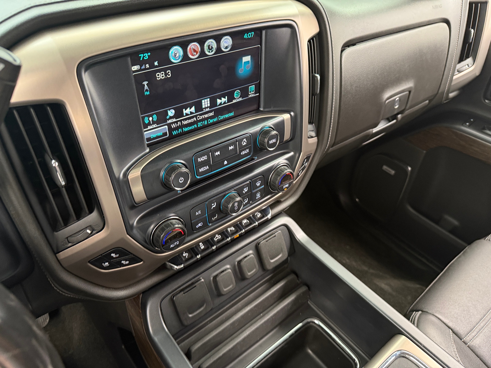 Thumbnail: 2018 GMC Sierra 1500 - 3