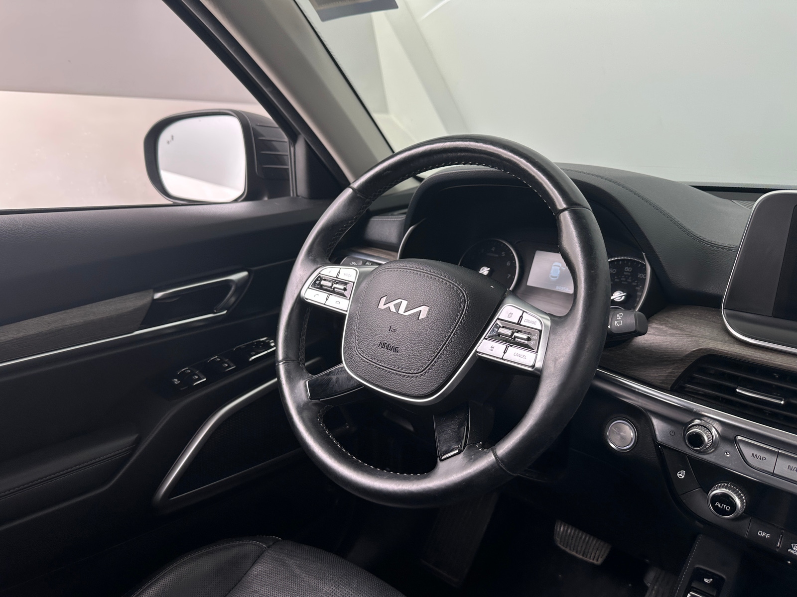 Thumbnail: 2022 Kia Telluride - 4